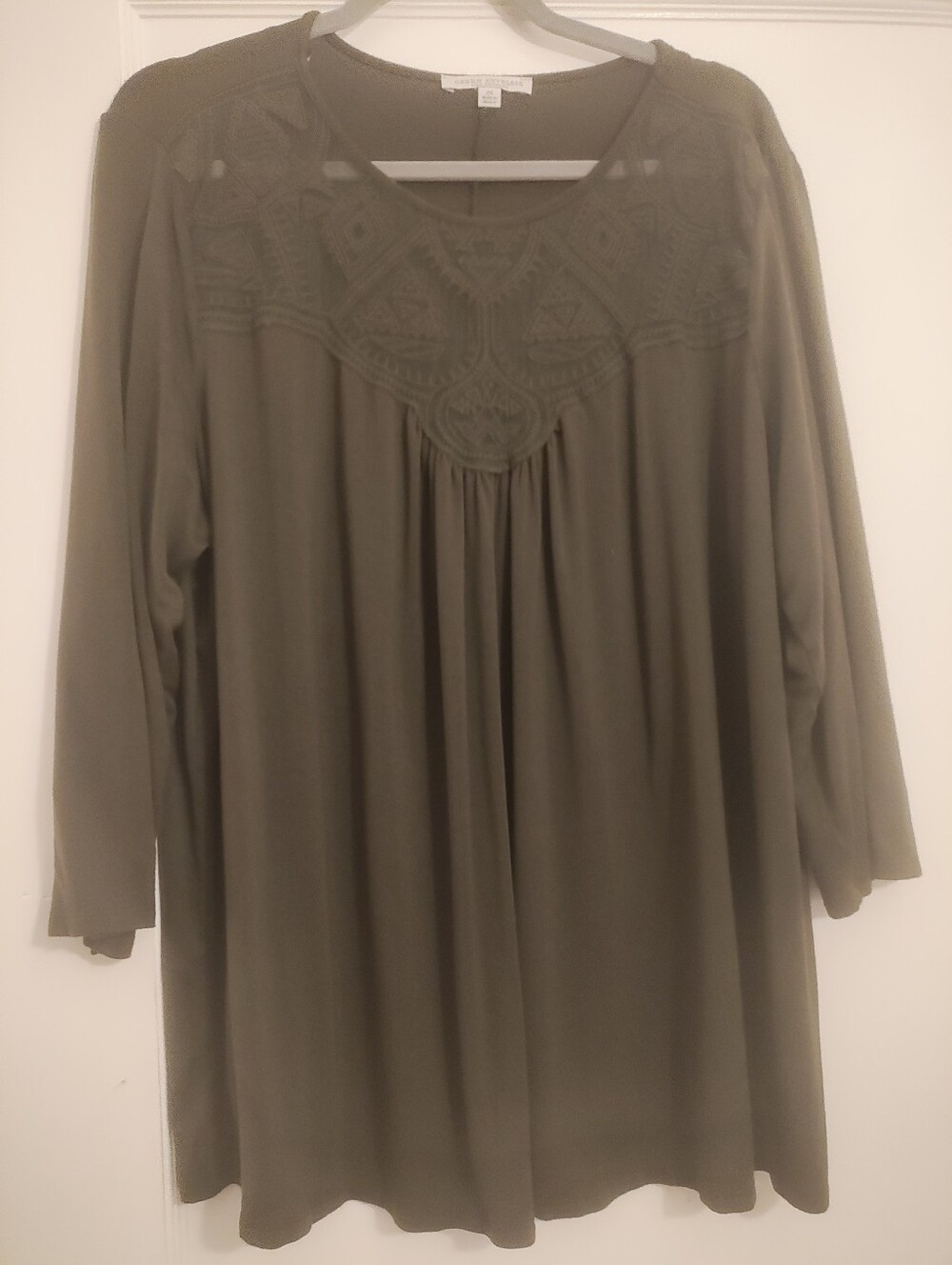 Green Envelope 2X Olive Green Embroidered Mesh Boho Tunic Top 3/4 Sleeve